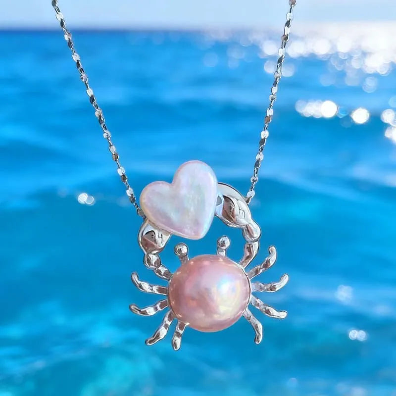 Pearl Crab Pendant Necklace – Elegant Choker for Women
