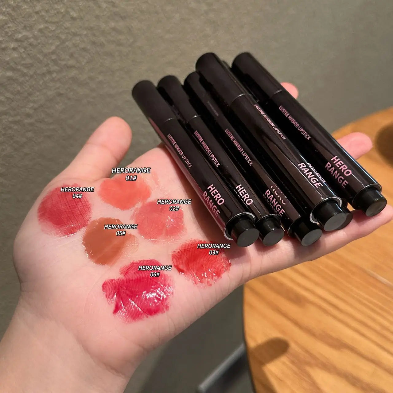 HERORANGE Push-button Mirror Lipstick Moisturizing Long-lasting Lip Glaze Lipstick